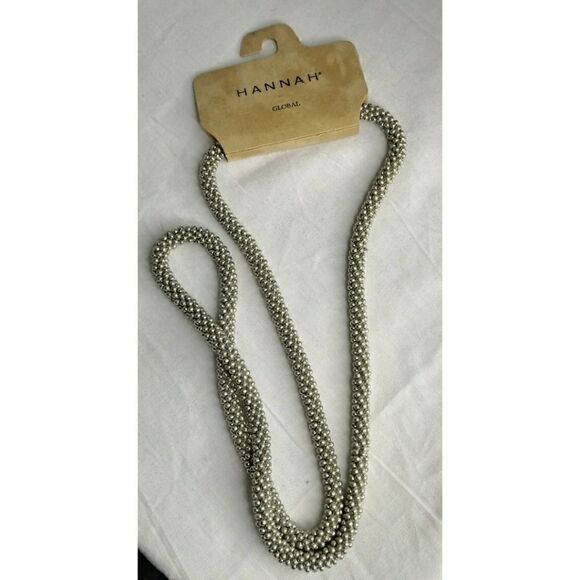 Hannah NWT Silvertone Necklace   - Picture 1 of 3